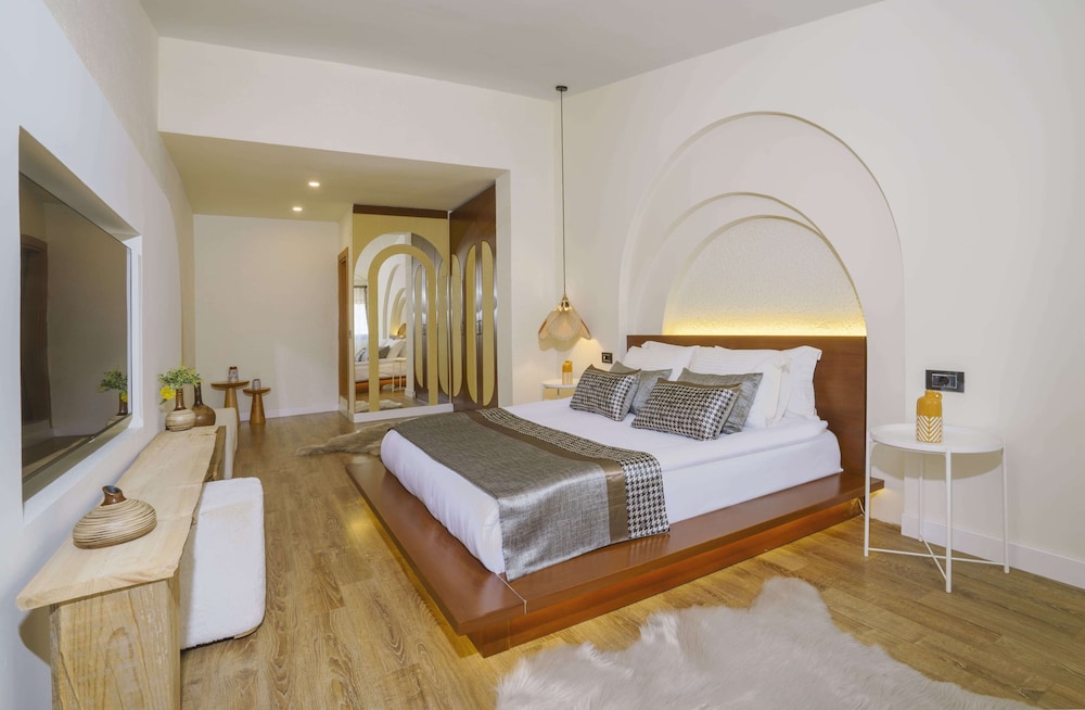 Elite Suite, Terrace, Sea View thumbnail 6