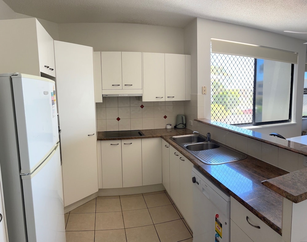 Standard Apartment, 2 Bedrooms, Non Smoking, Kitchen (LIMITED OCEAN VIEW 3+) photo 3