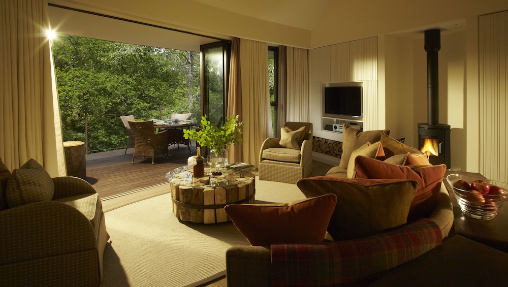 Suite (Treehouse Loft)