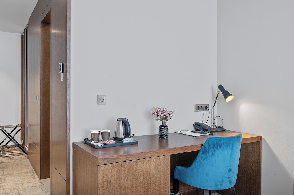 Deluxe Room - Photo 3