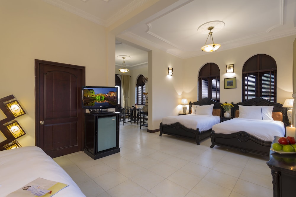 Premier Double Room, Balcony, Pool View