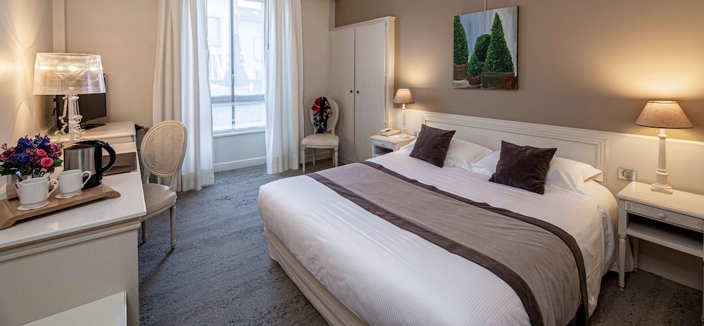 Comfort Room, Multiple Beds, Non Smoking, Bathtub - Photo 4