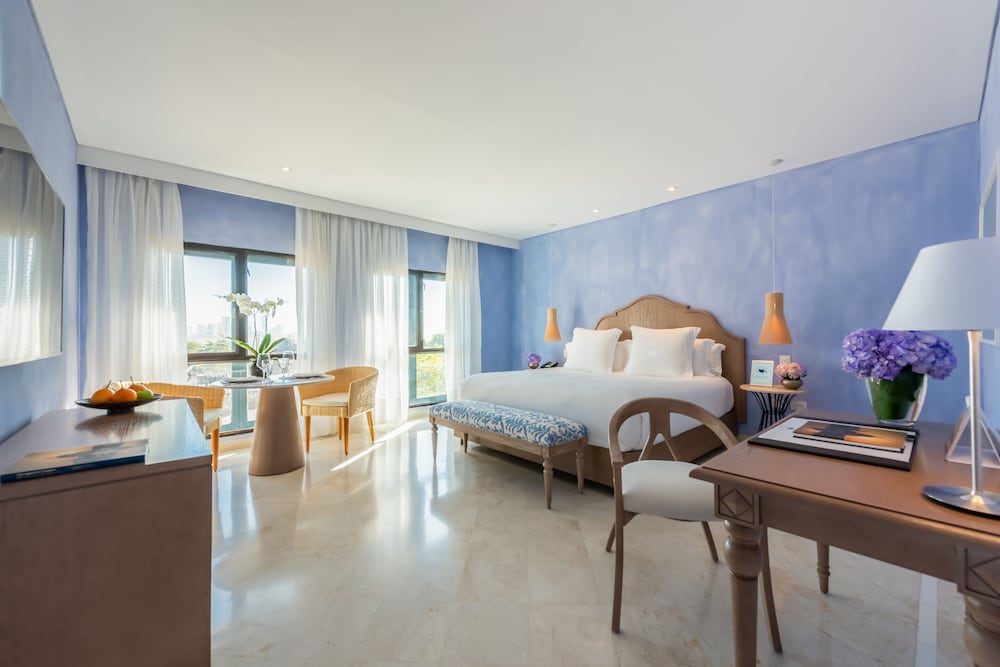 Premier Room - Photo 1