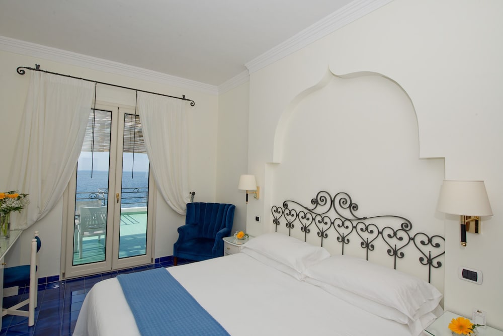 Superior Double or Twin Room, Terrace photo 2