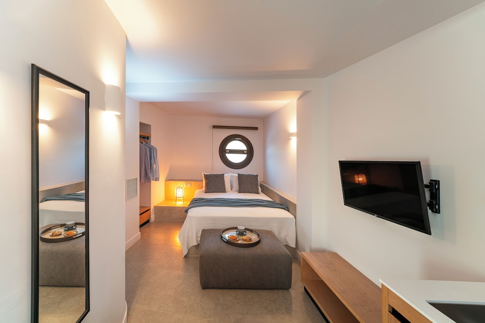 Basic Double Room