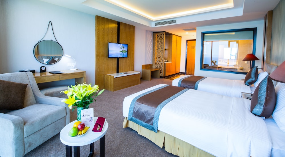Deluxe Twin Room, City View photo 2