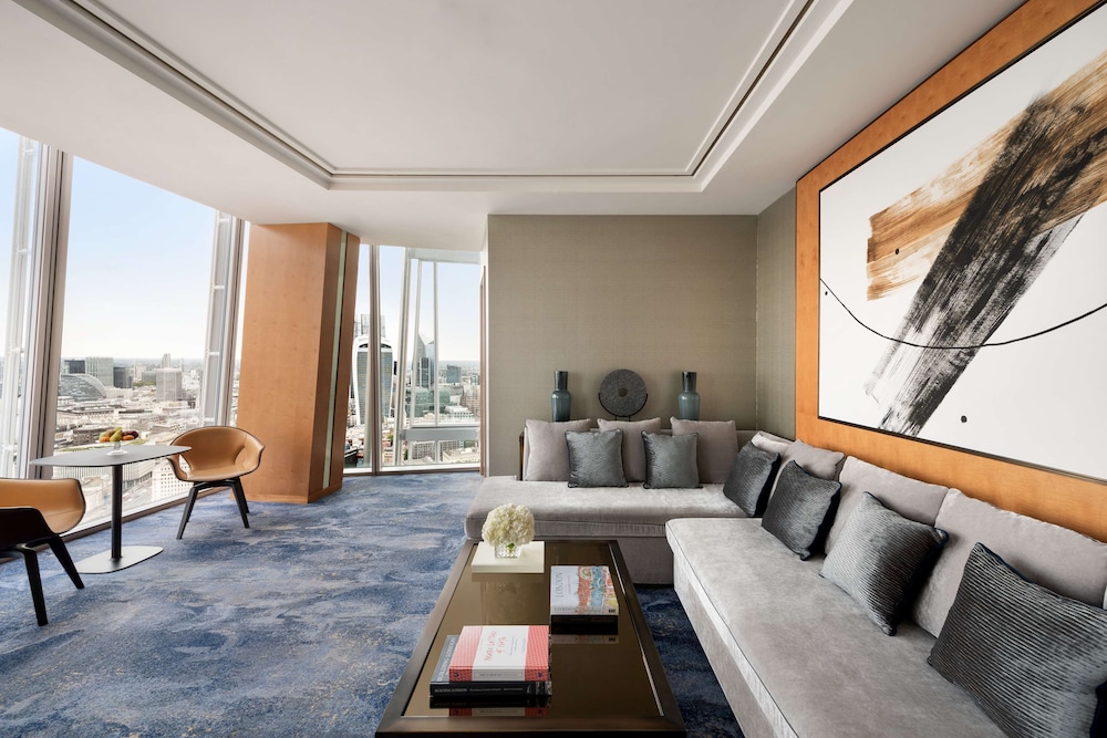 Suite (Southwark)