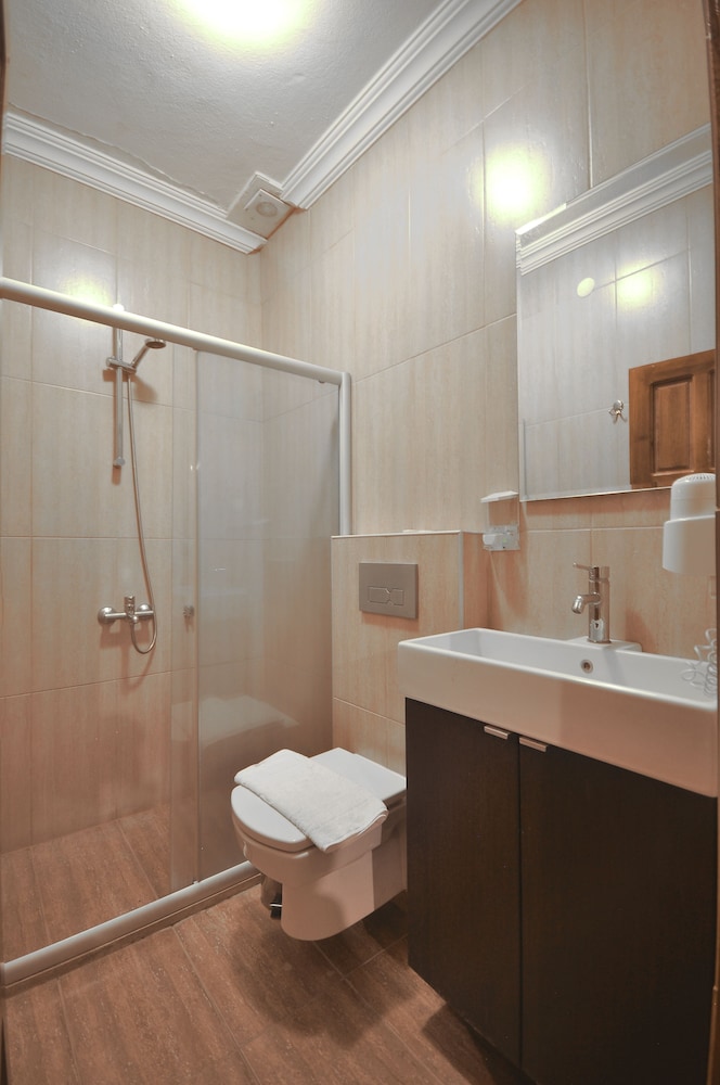 Standard Double Room - Photo 3