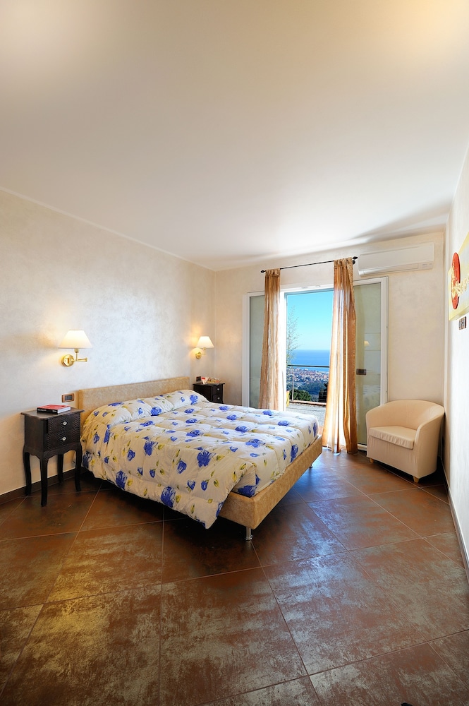 Apartment, 1 Bedroom, Sea View photo 1