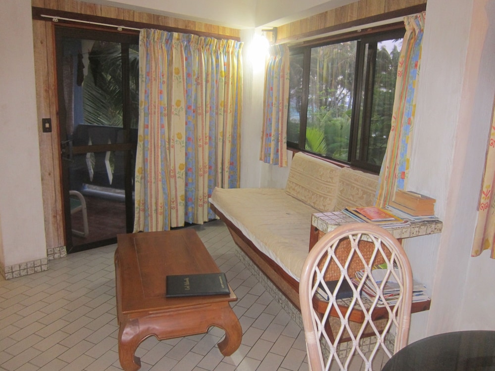 Standard Room, Partial Sea View photo 3