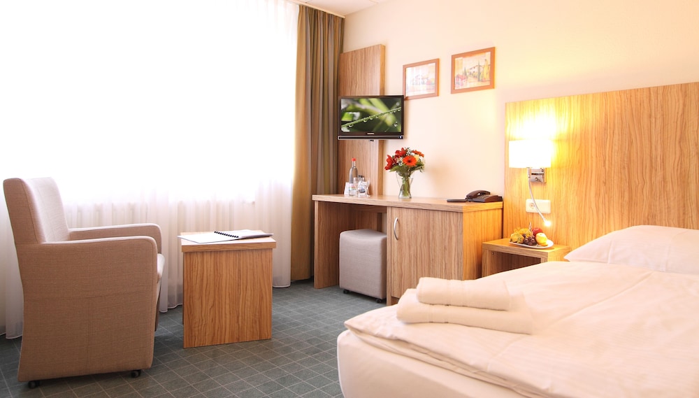 Comfort Single Room, Garden View