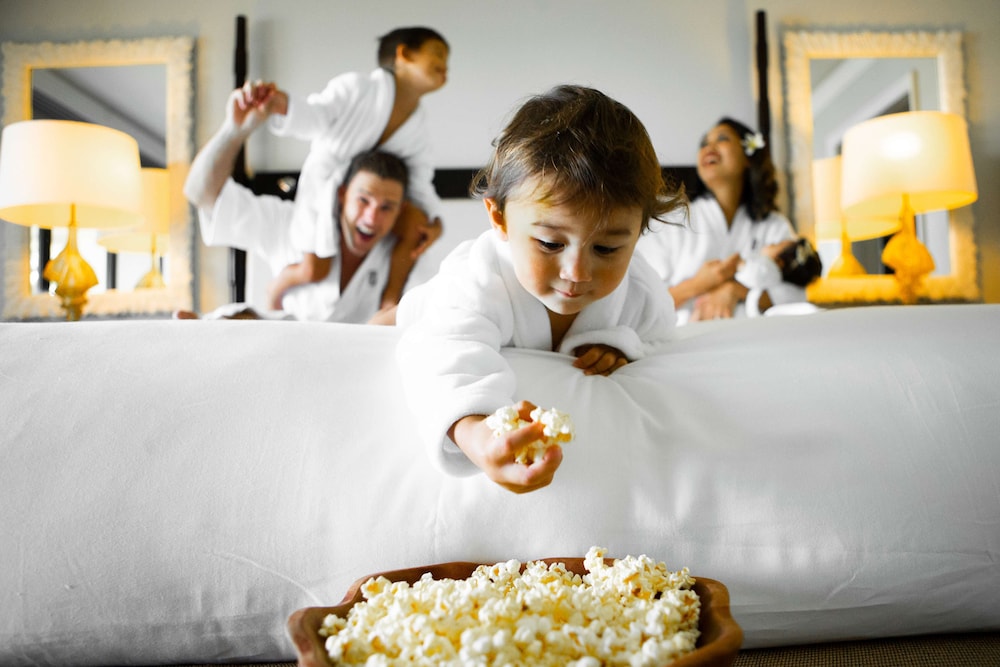 One Bedroom King Suite Ocean View (newly Renovated)