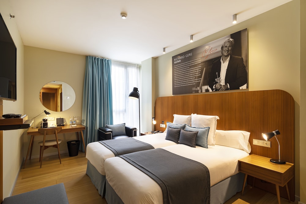 Superior Double Room - Photo 2