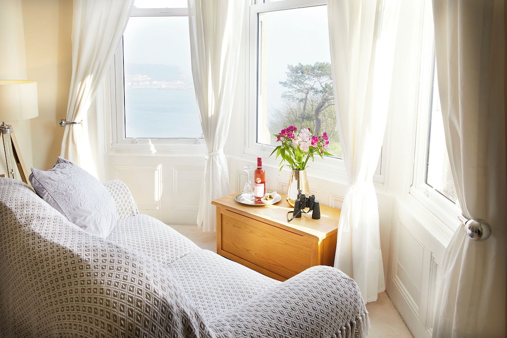 Luxury Apartment photo 2