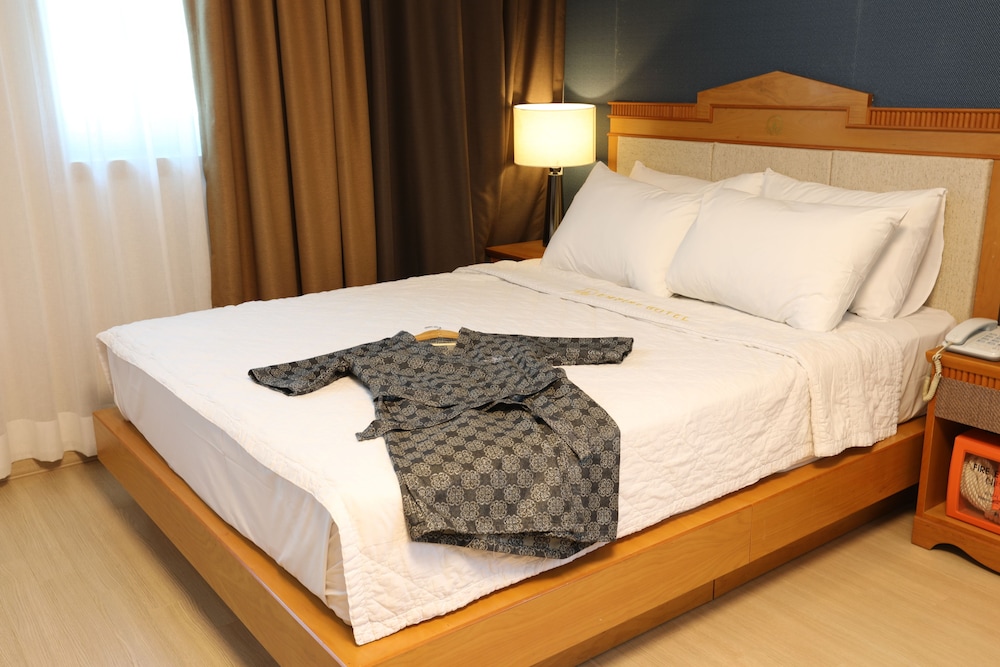 Standard Room photo 2