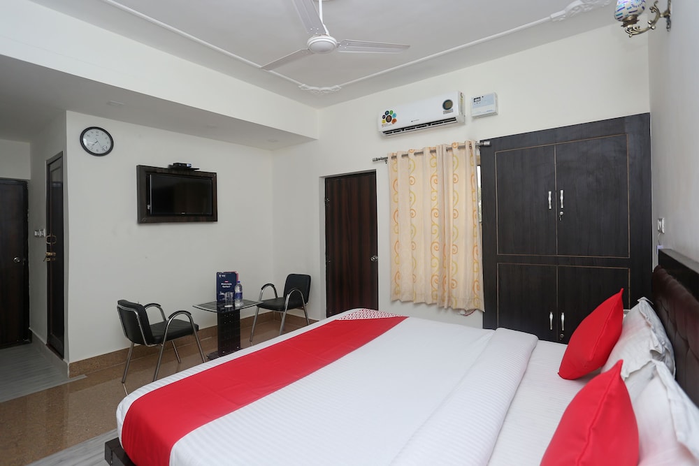 Deluxe Double Or Twin Room, 1 Queen Bed photo 3