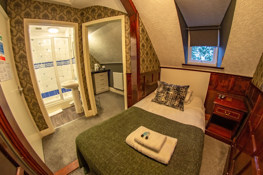 Basic Single Room, 1 Twin Bed