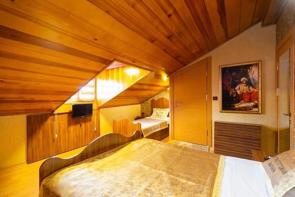 Economy Double Room photo 2