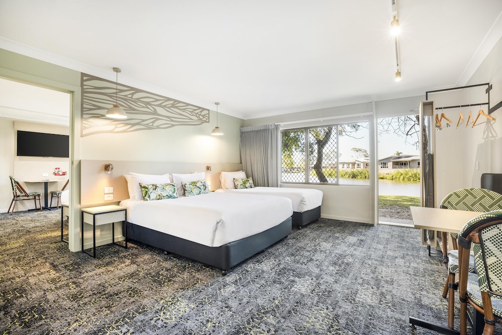 Superior Room, 2 Bedrooms, Lake View photo 3