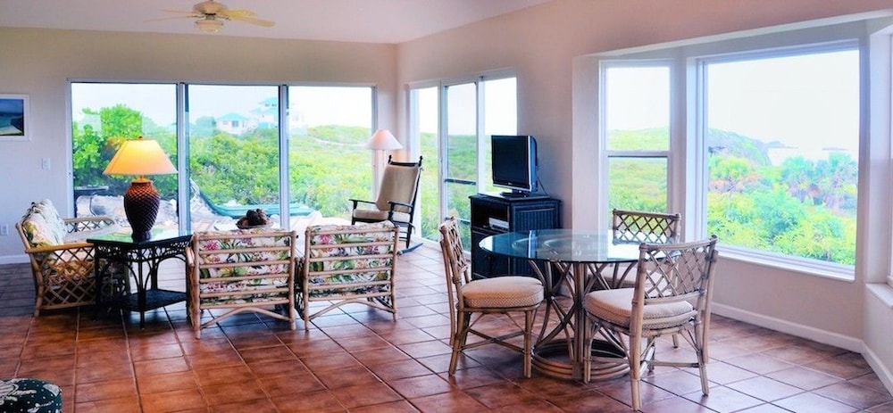 Deluxe Villa, 2 Bedrooms, Beach View, Beachside