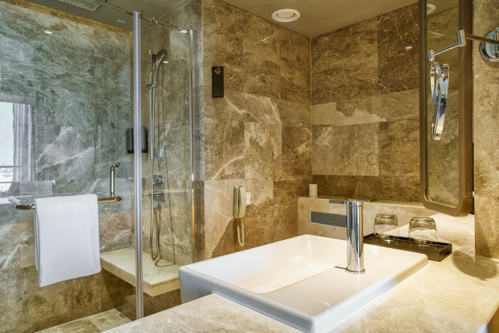 Superior Room, 1 Twin Bed, City View - Photo 4