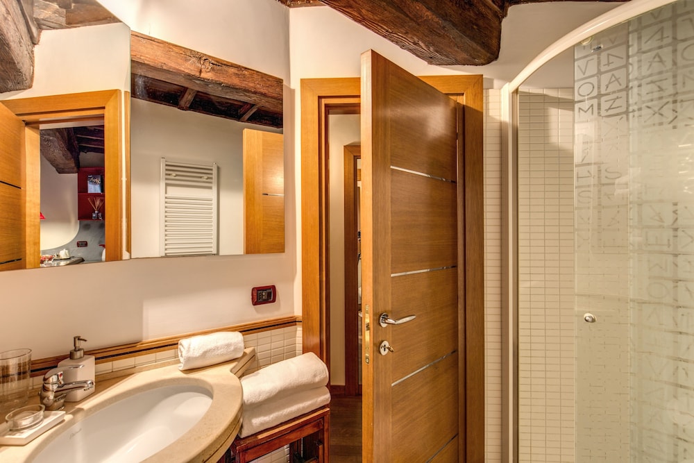 Romantic Apartment, 1 Bedroom (Monserrato) photo 2