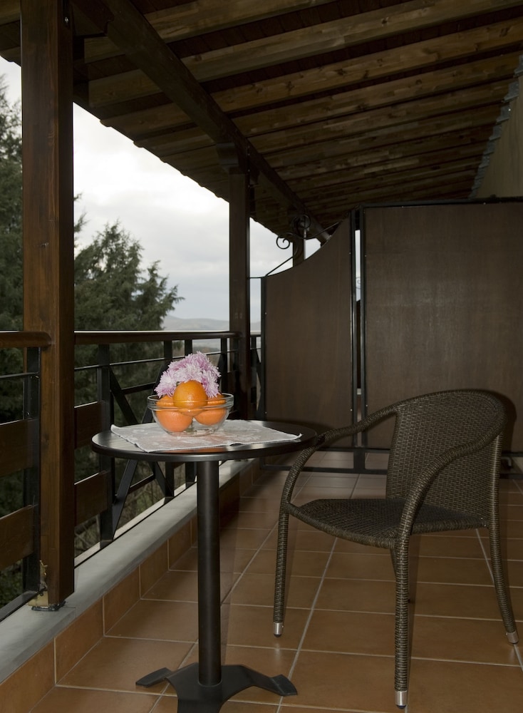 Double or Twin Room, Garden View - Photo 11