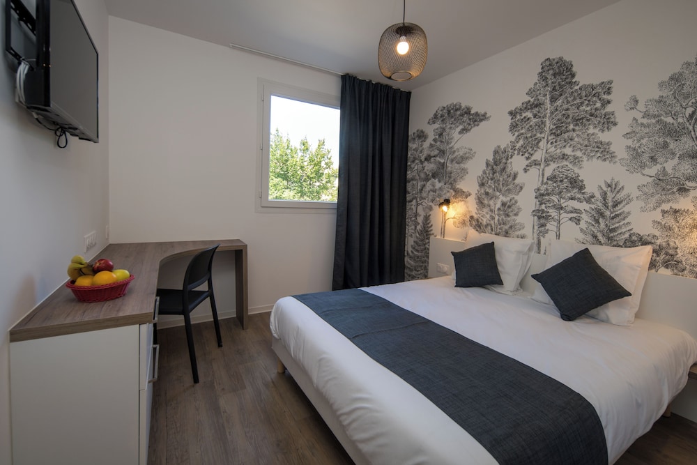 Room - Photo 1