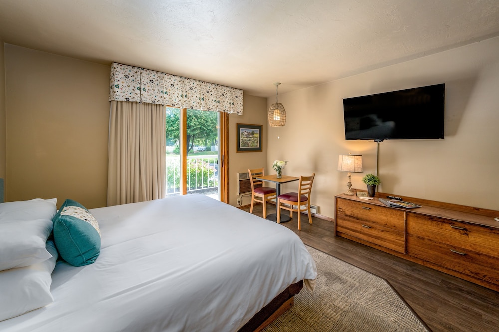 Standard Double Room (Pet Friendly) photo 3