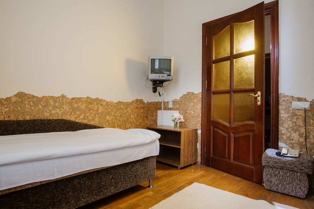 Standard Twin Room photo 2