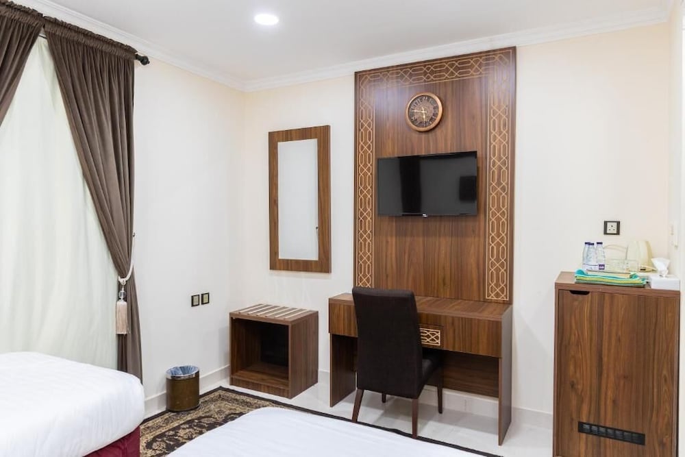 Double Room - Photo 12