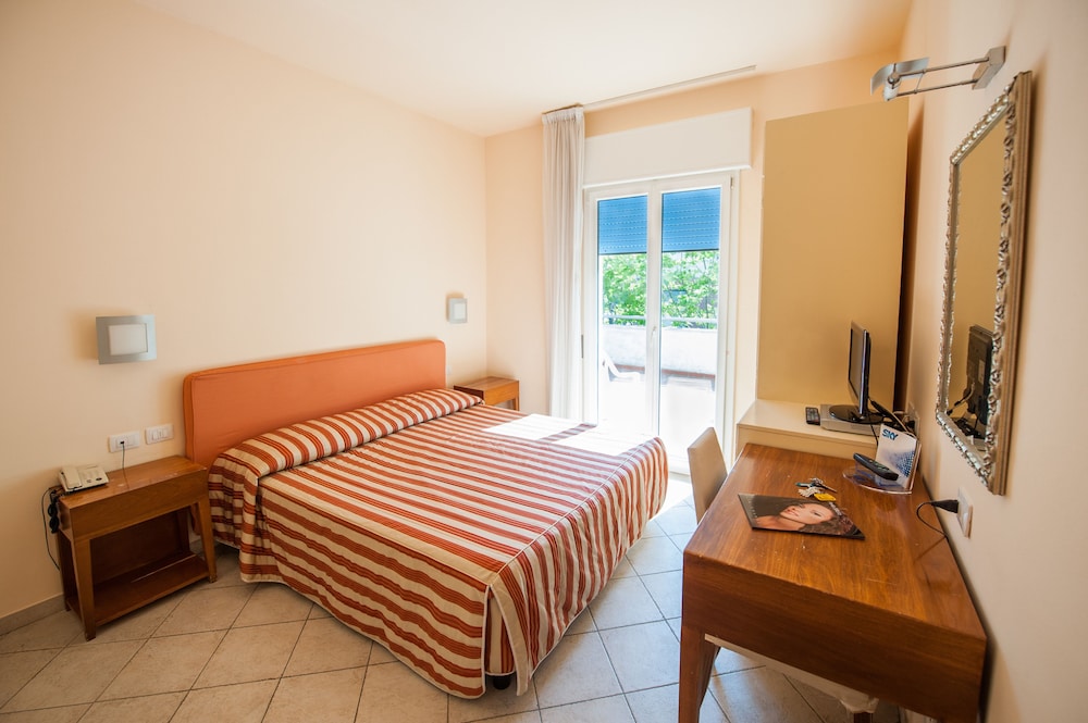 Superior Double or Twin Room photo 1