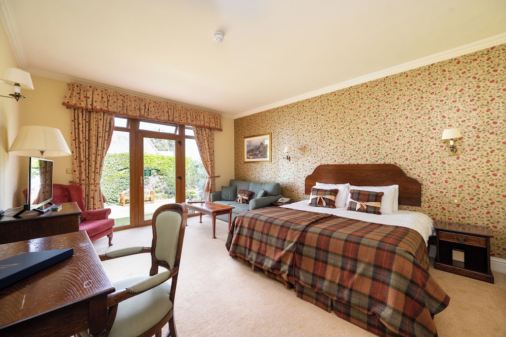 Family Room, Garden View