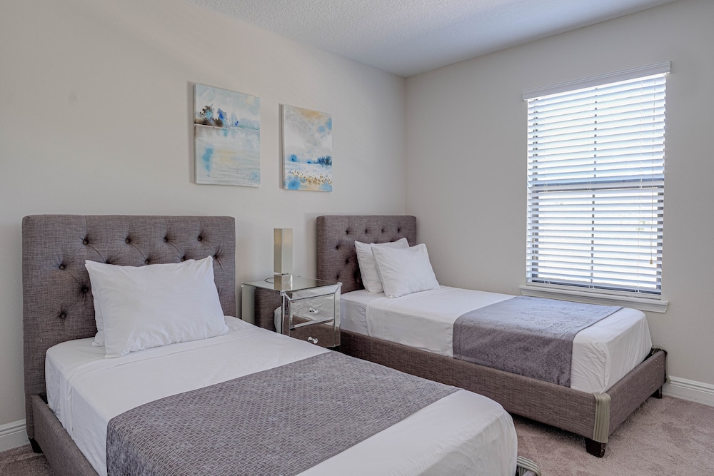 Townhome, 3 Bedrooms photo 1