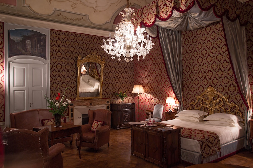 Luxury Room (Castle) photo 3