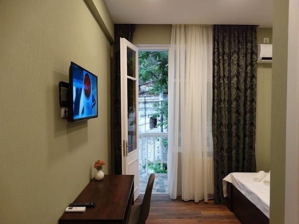 Double Room, Balcony (301) photo 1