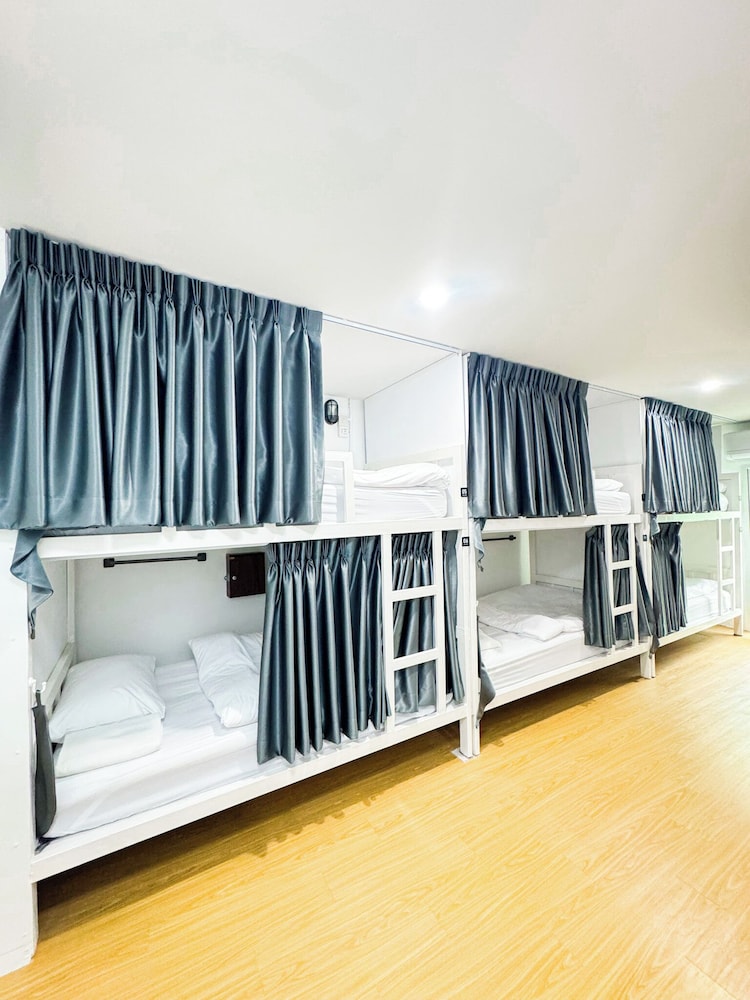 Basic Shared Dormitory, Women only photo 1
