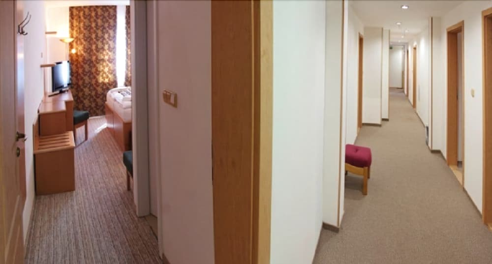 Double Room (Small)