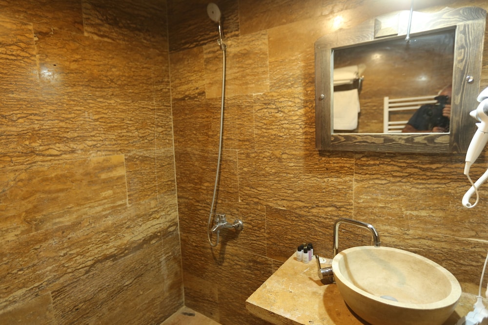Junior Double Room - Photo 17