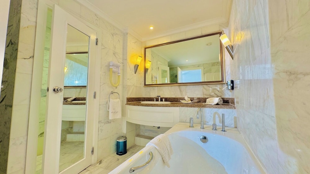 Superior Double Room, Sea View - Photo 6