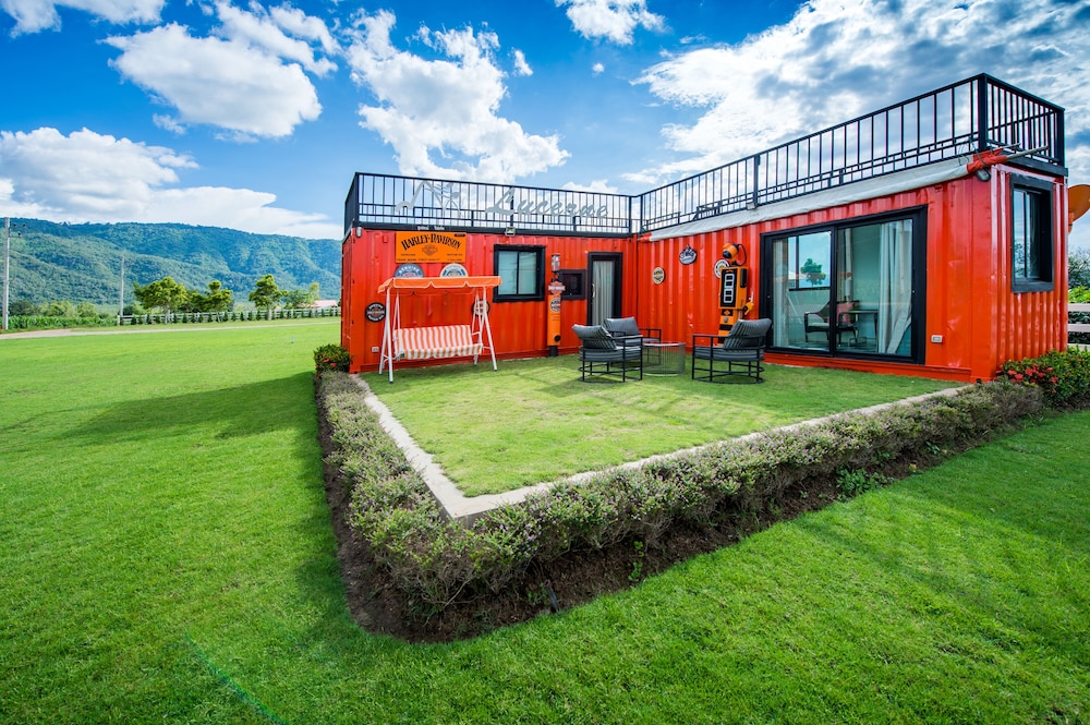 2 Bedroom Family Villa (Container) photo 2