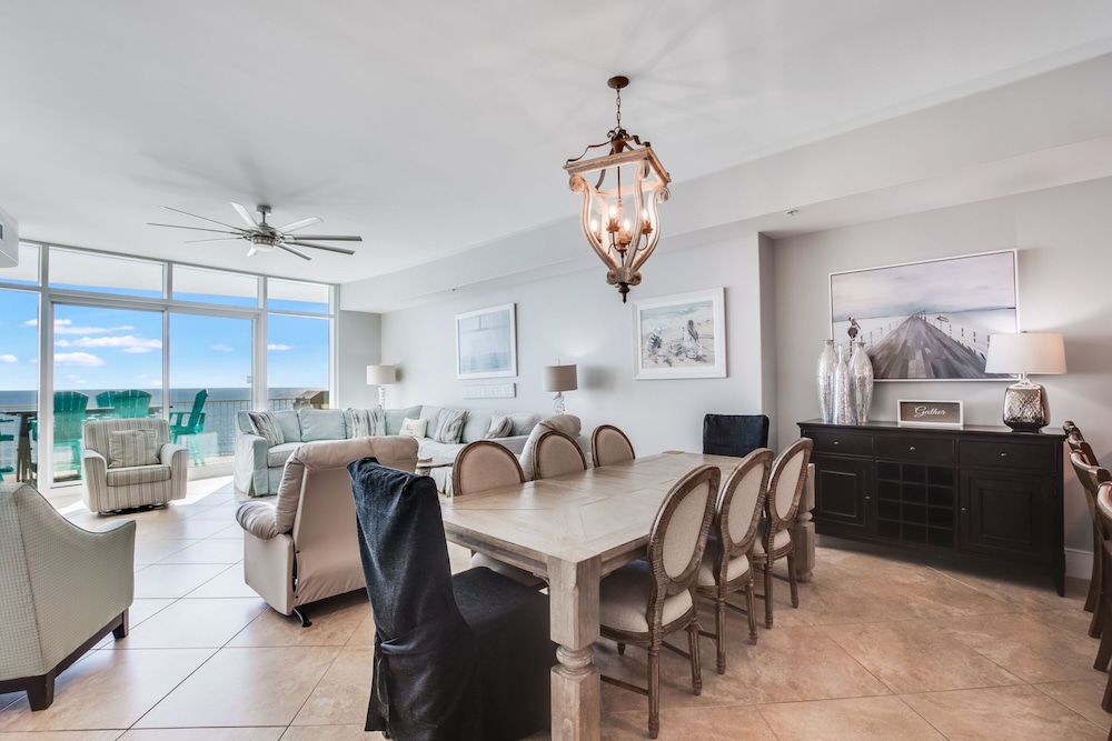 Signature Condo, 3 Bedrooms, Beach View, Beachfront