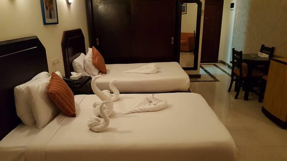 Deluxe Suite