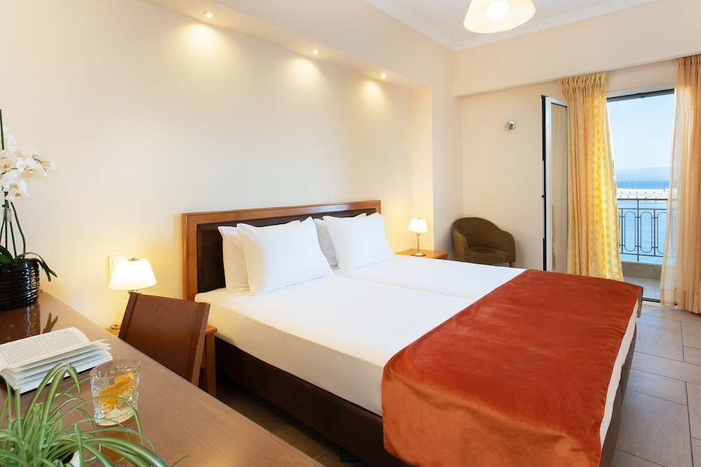 Classic Double Room, Sea View - Photo 4