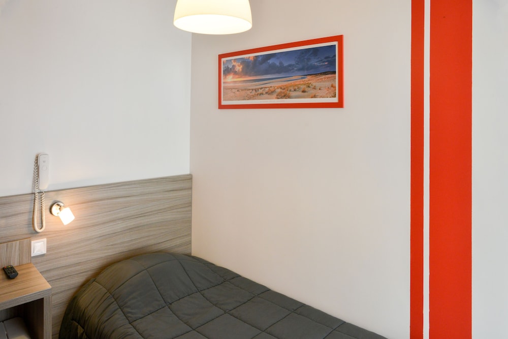 Single Room, Balcony
