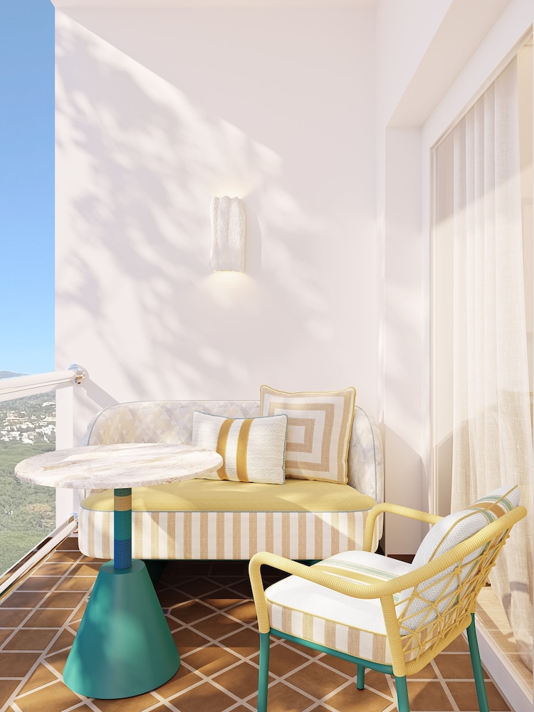 Premium Room, Sea View (2 Adults + 1 Child)