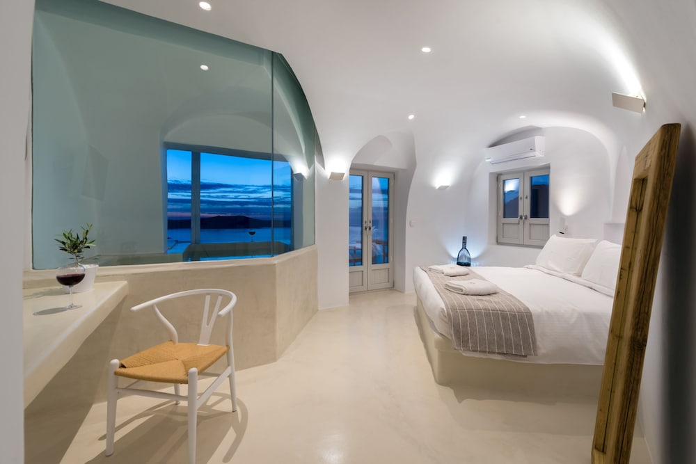 Honeymoon Suite, 1 King Bed, Hot Tub, Sea View