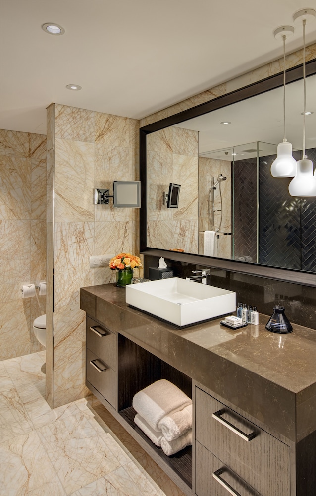 One Bedroom City View Suite