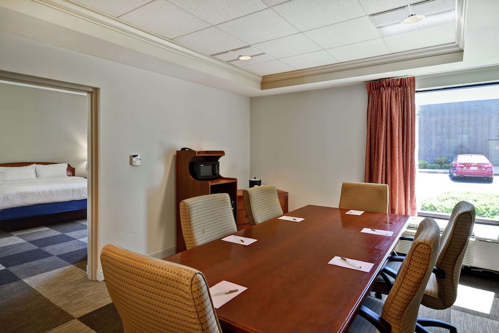 Comfort Inn & Suites Mt. Holly - Westampton, Photo 8