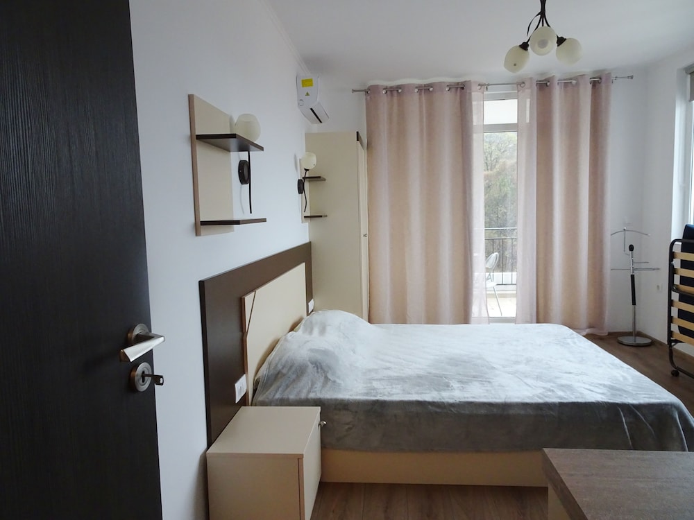 Double or Twin Room - Photo 1
